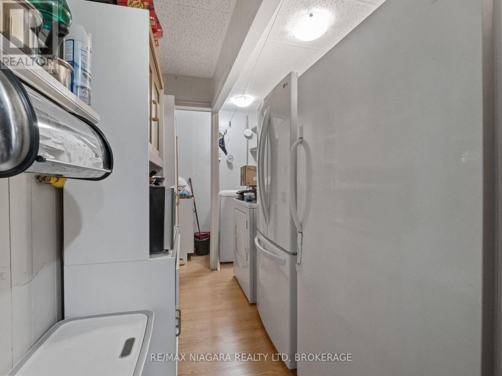 61 QUEEN STREET Image 28