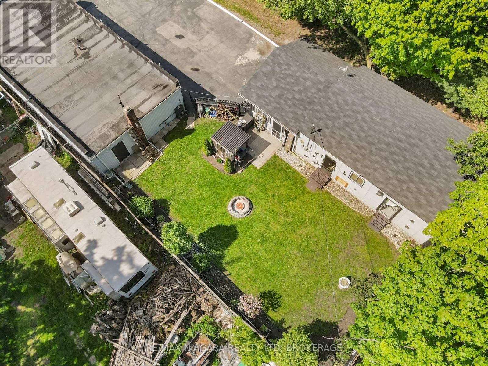 61 QUEEN STREET Image 38