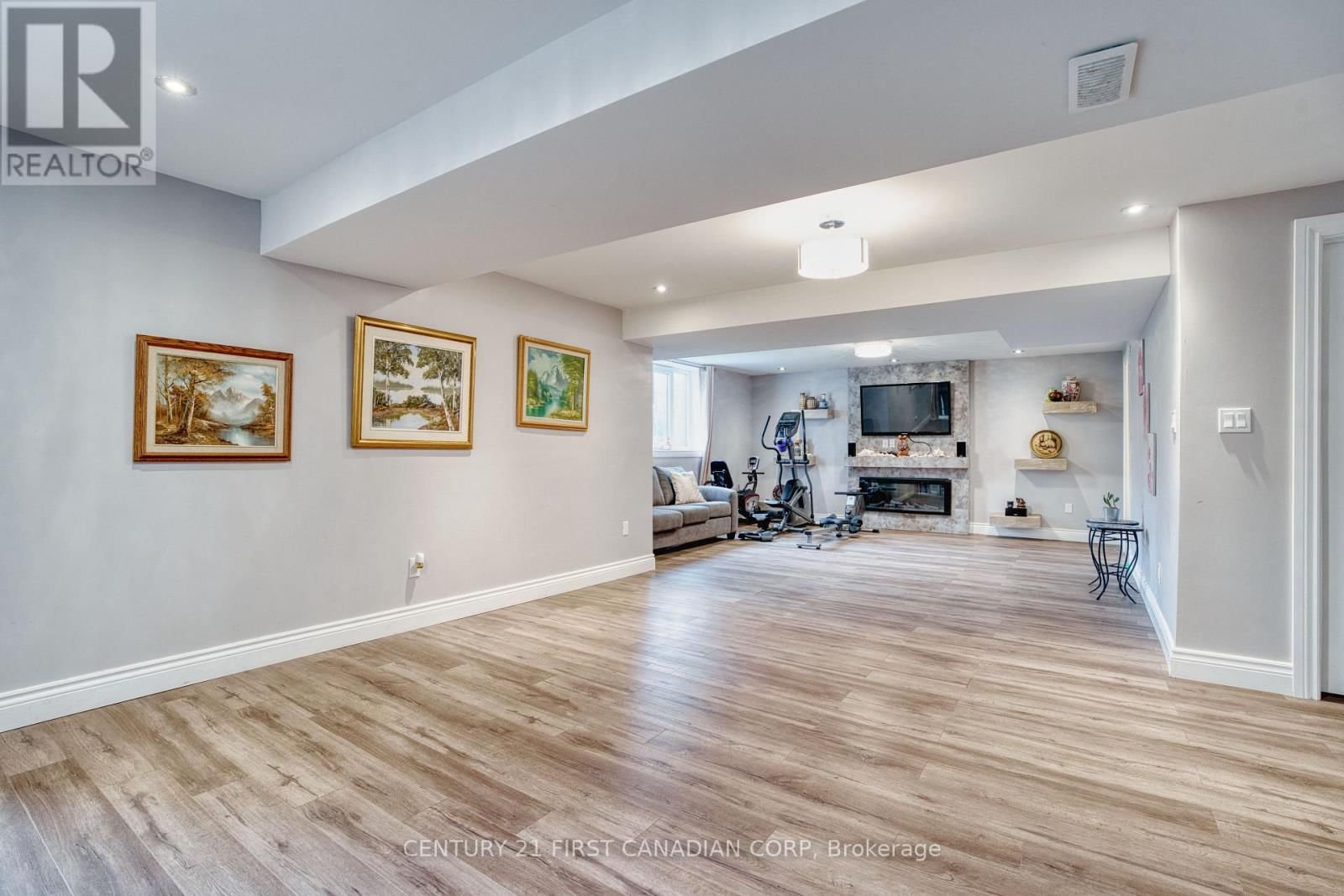 754 JACKPINE WAY Image 42