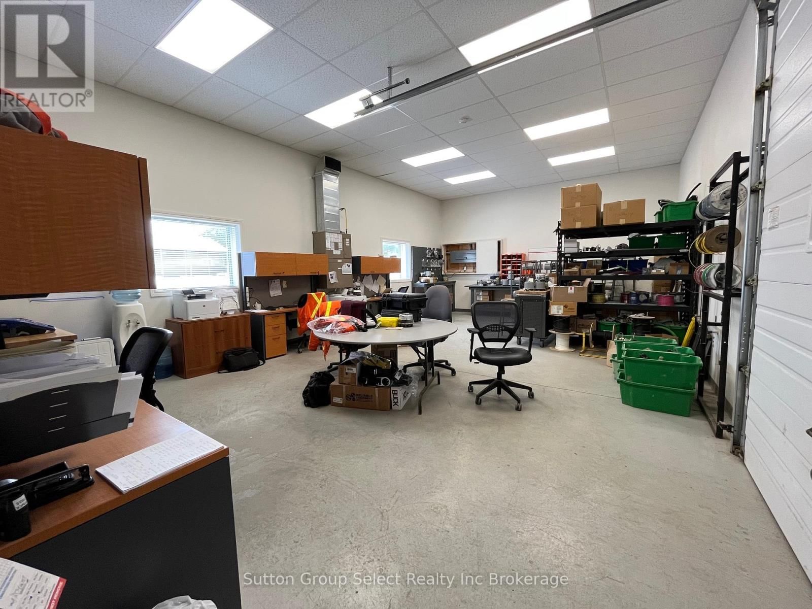 143 BELL STREET EAST Image 41