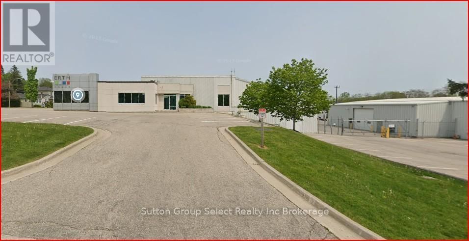 143 BELL STREET EAST Image 5