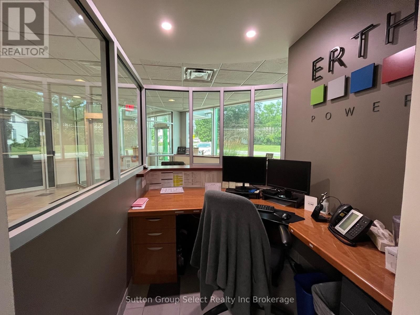 143 BELL STREET EAST Image 7