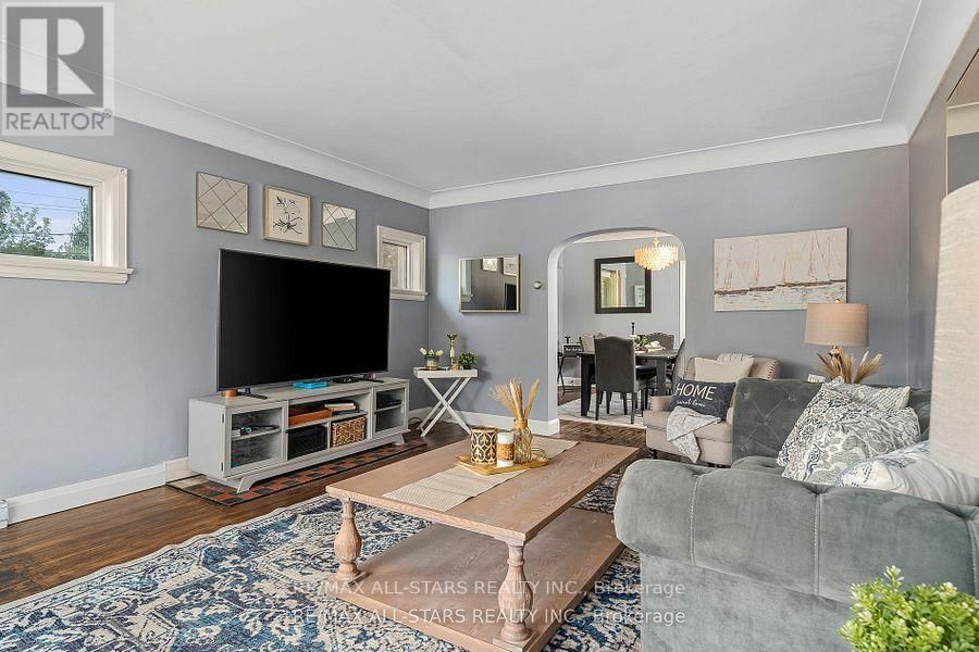 61 FRANCIS STREET EAST Image 11