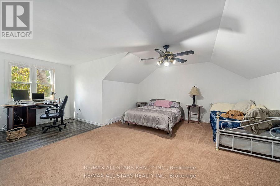 61 FRANCIS STREET EAST Image 29