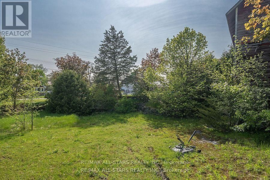 61 FRANCIS STREET EAST Image 34