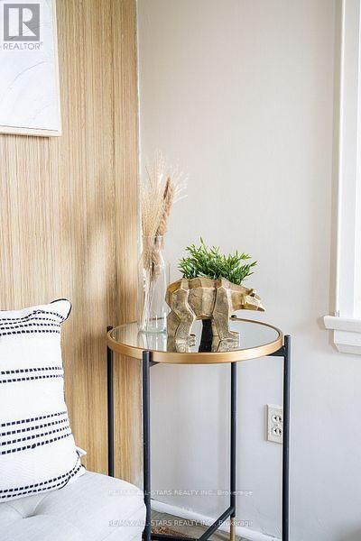 61 FRANCIS STREET EAST Image 6