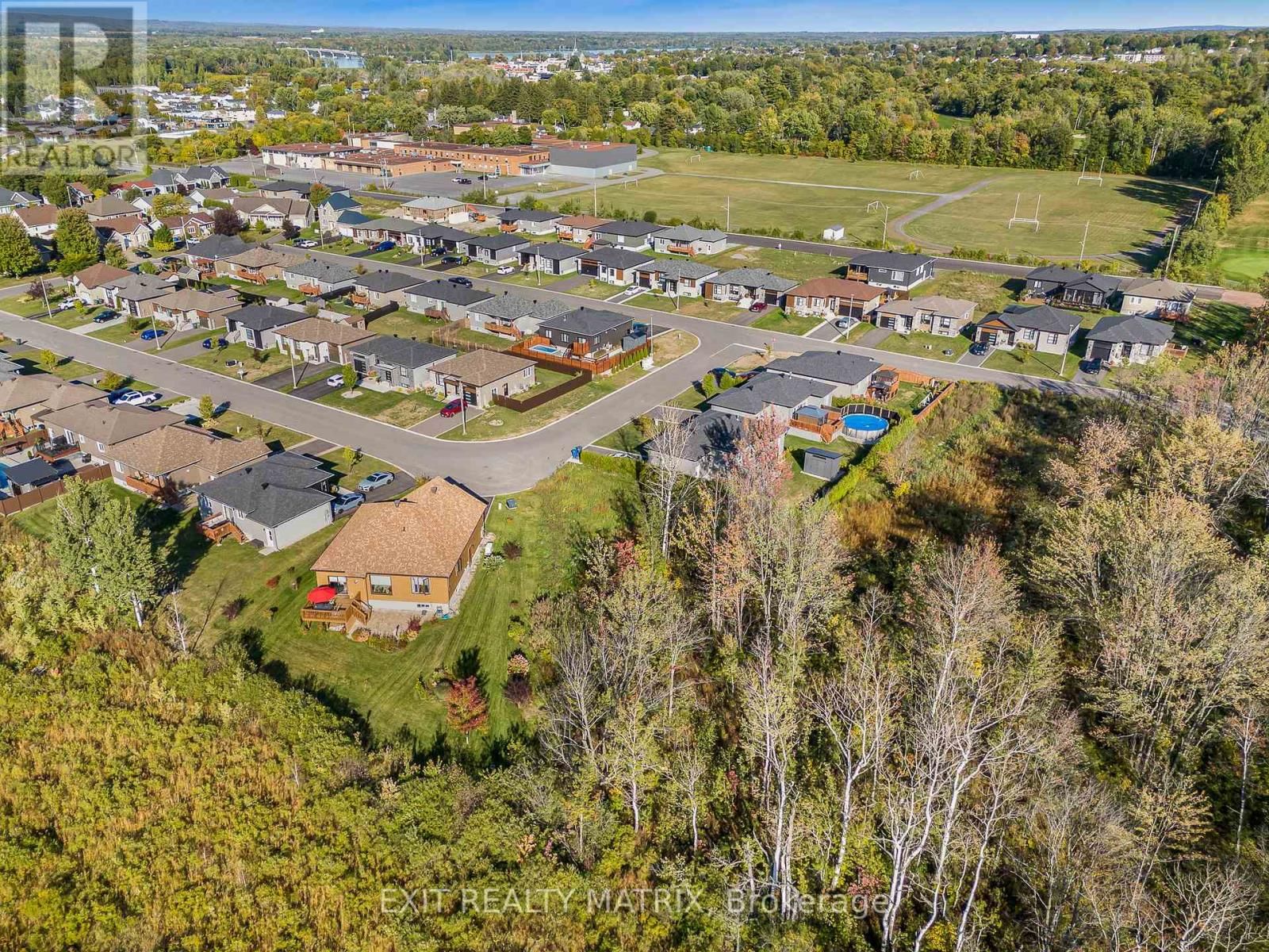 740 ROXANE CRESCENT Image 5