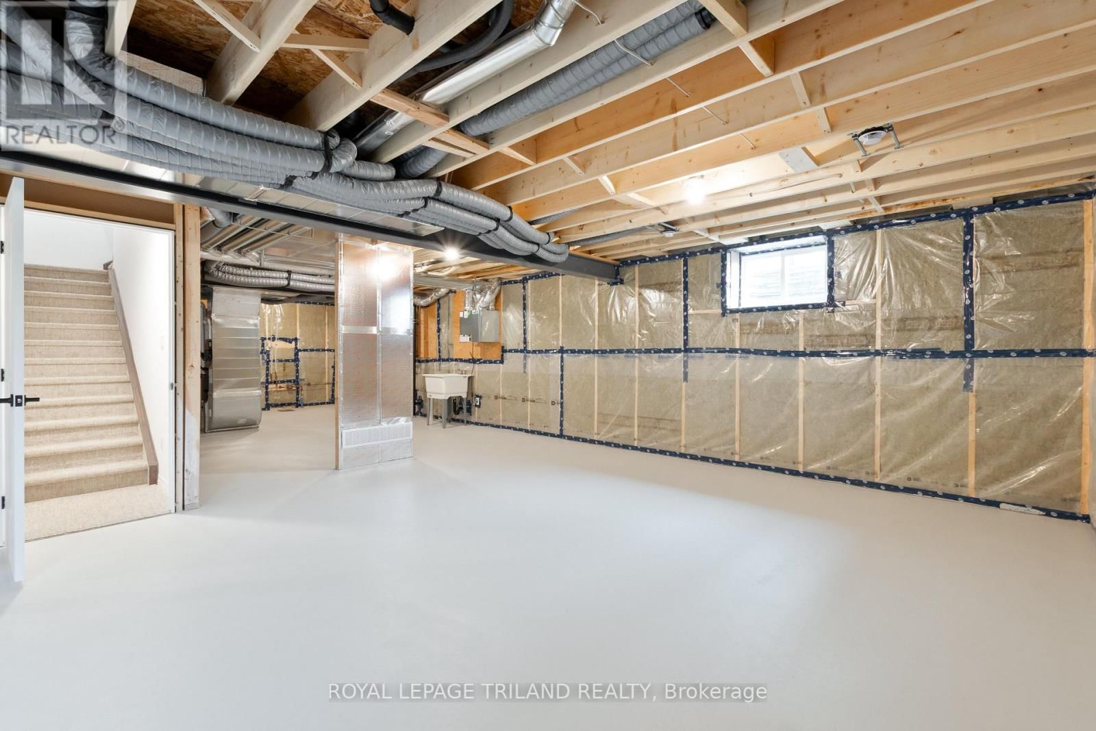 14 HARROW LANE Image 22