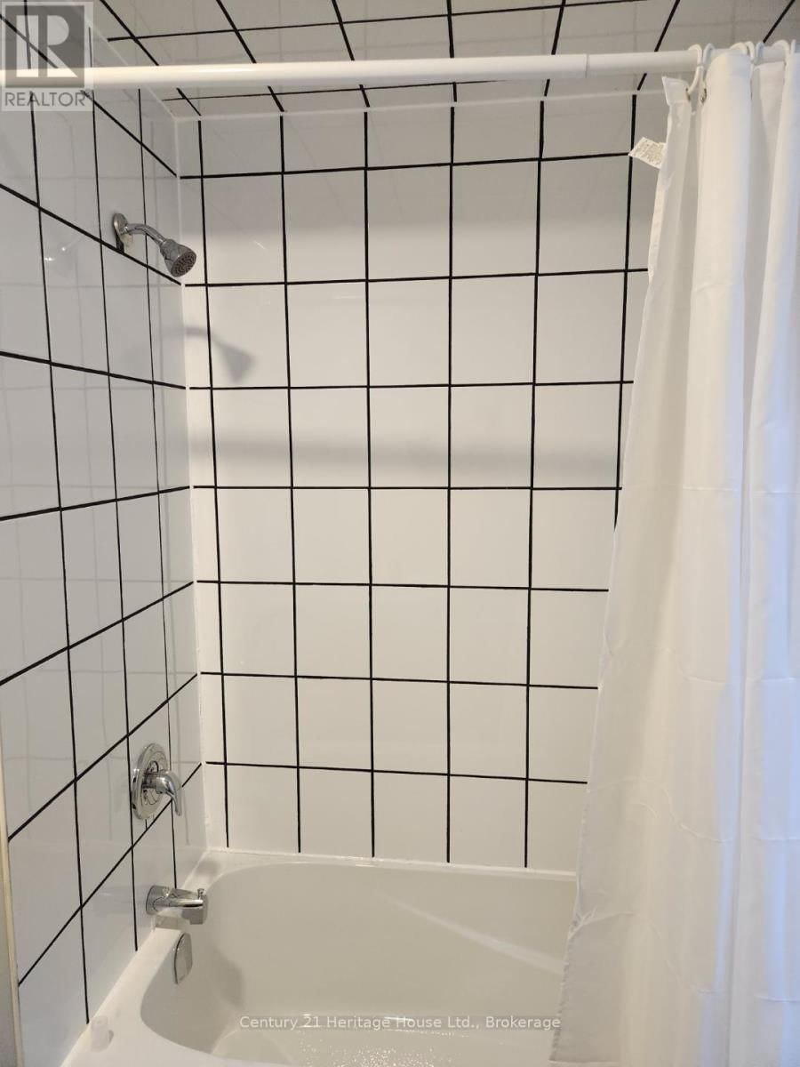 141-145 MAIN STREET NORTH Image 11