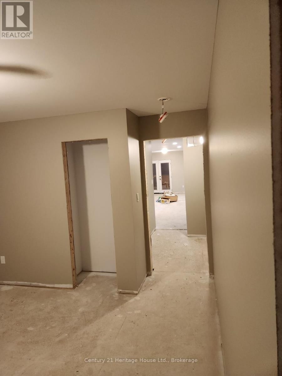 141-145 MAIN STREET NORTH Image 15