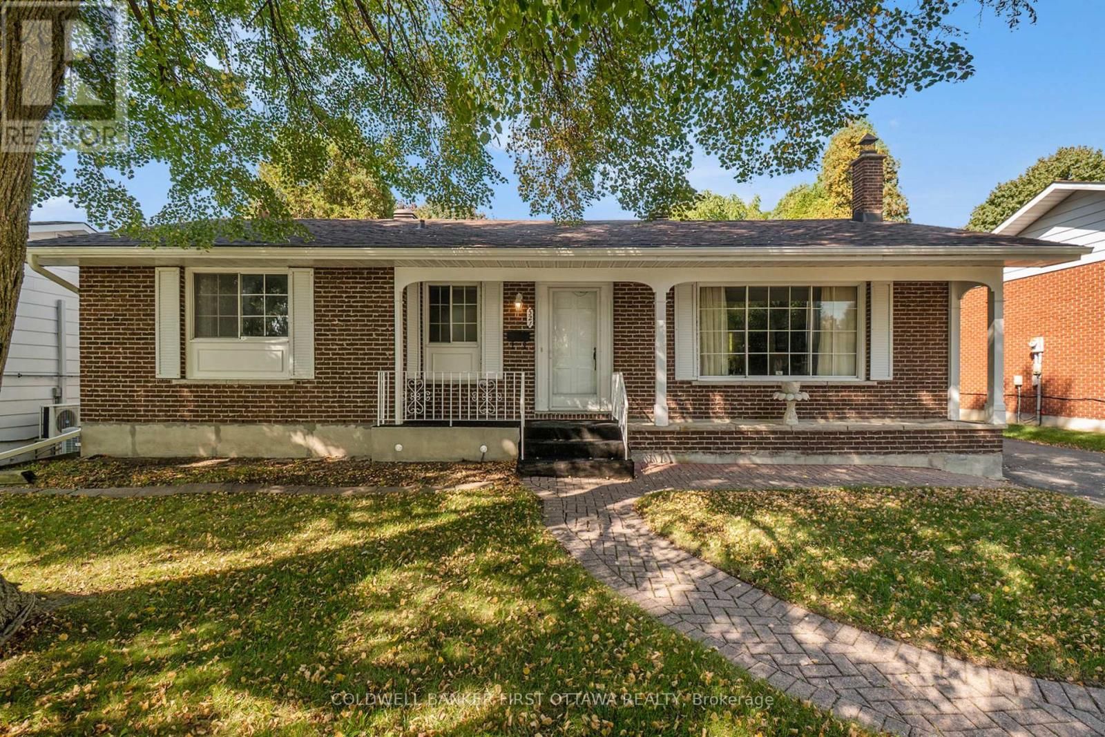 521 RIDGEWOOD DRIVE Image 1