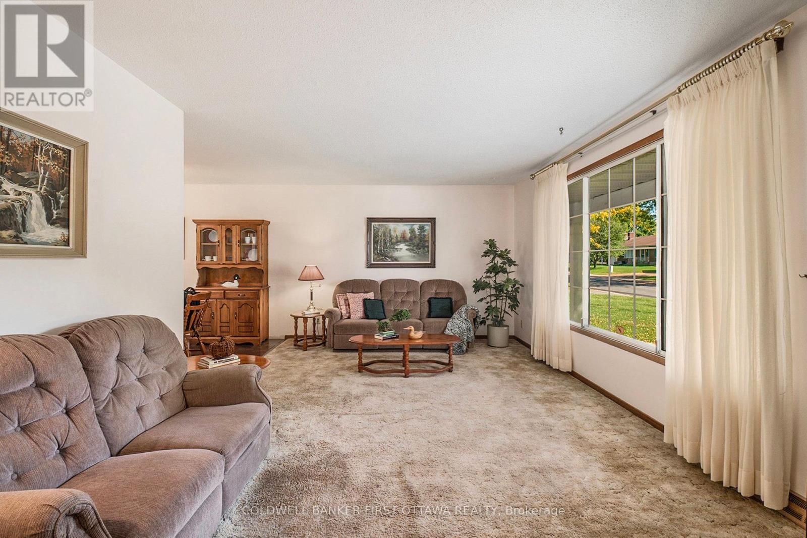 521 RIDGEWOOD DRIVE Image 3