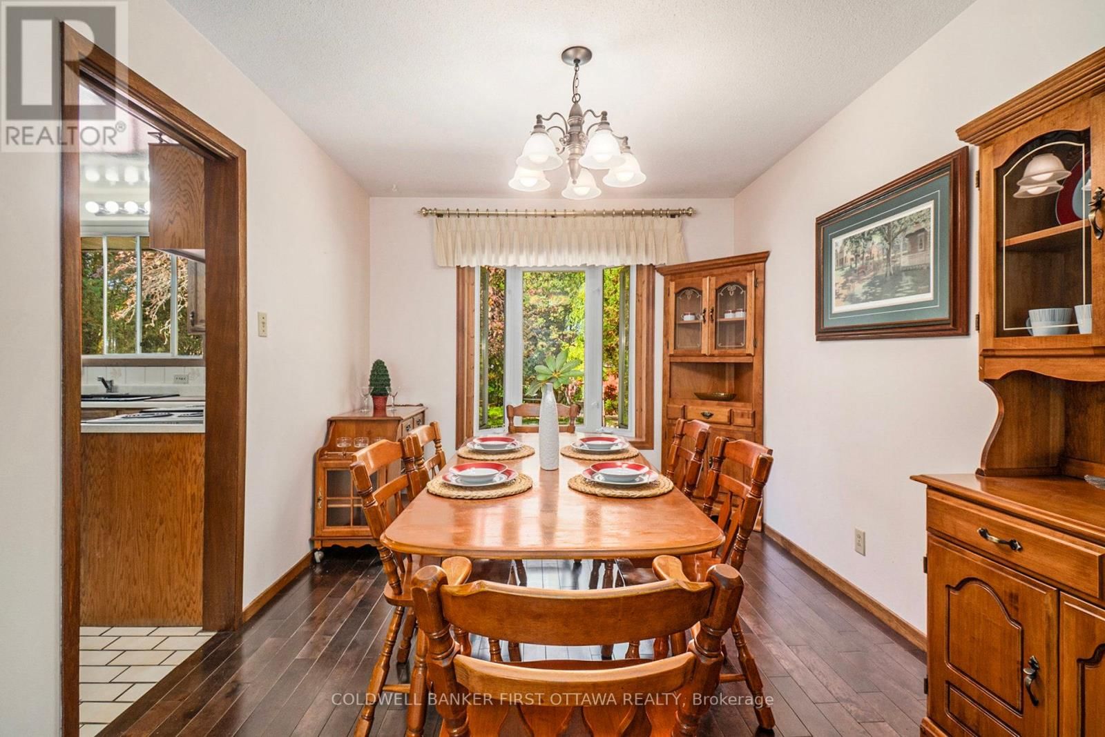 521 RIDGEWOOD DRIVE Image 5