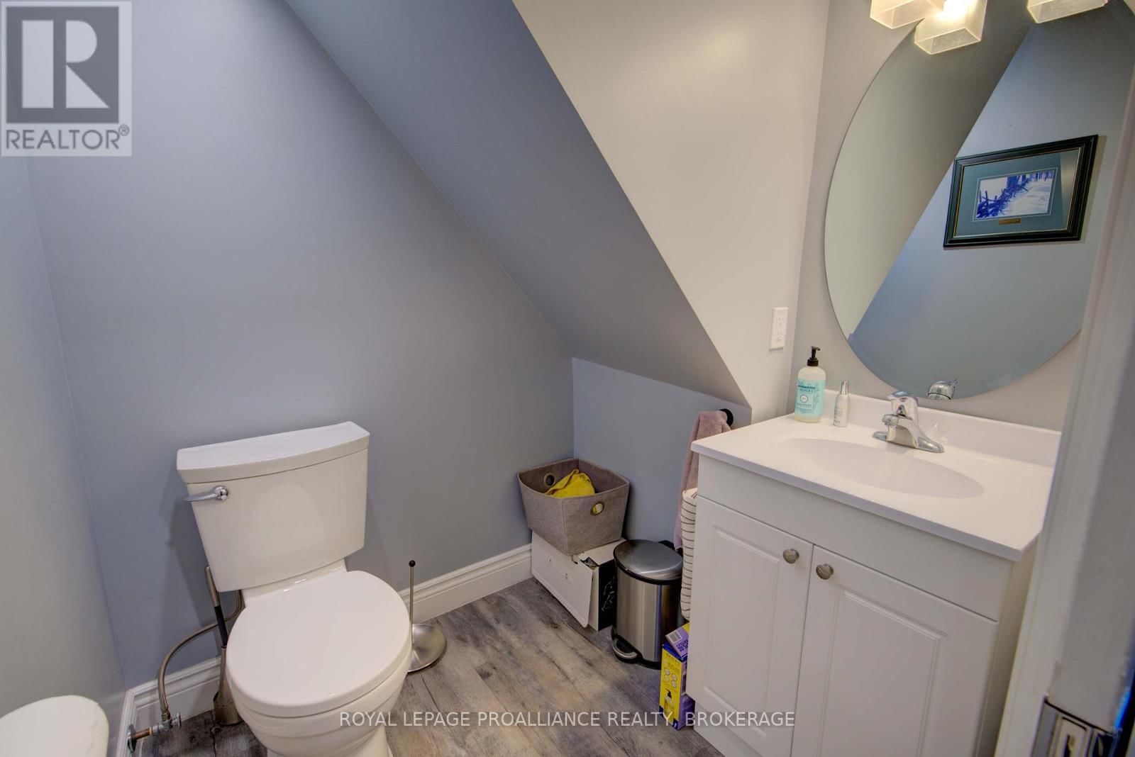 29 MAIN STREET Image 16