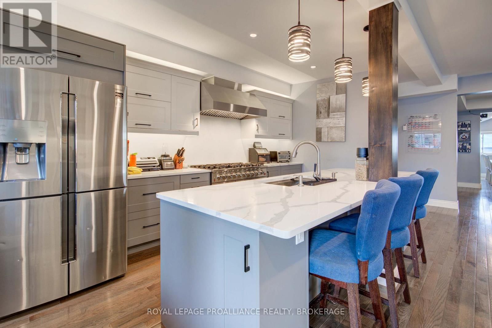 29 MAIN STREET Image 8