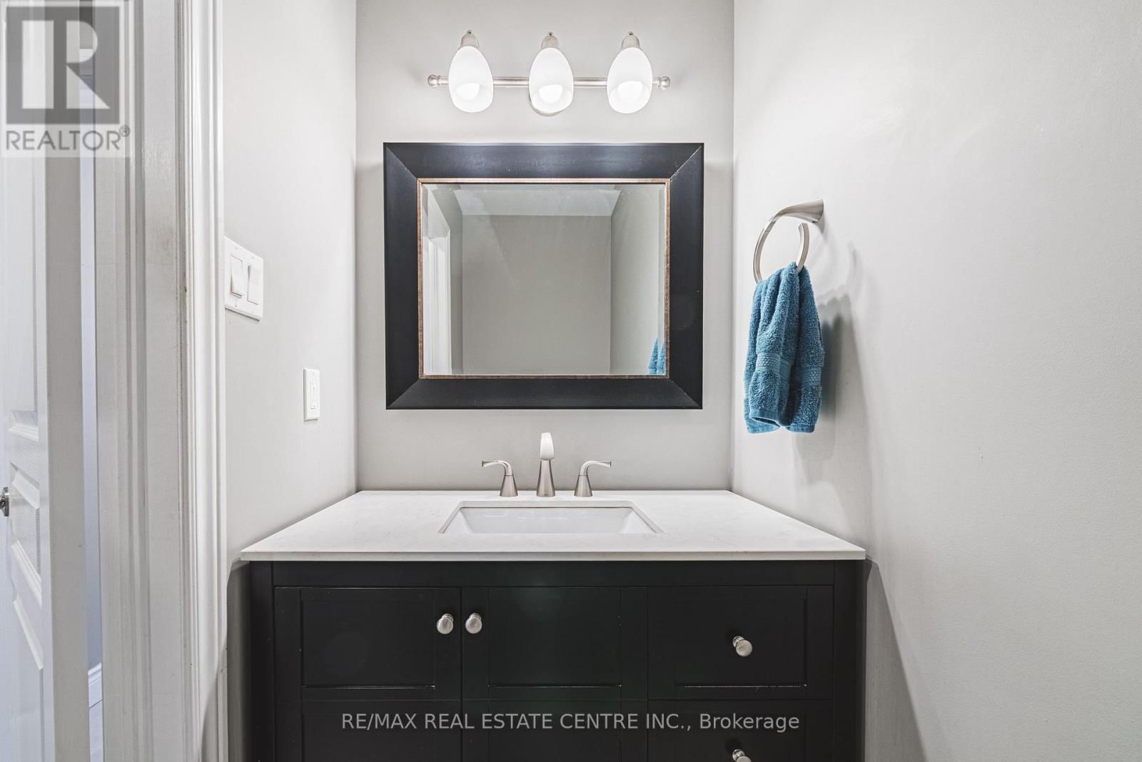 19 LIUNA COURT Image 12