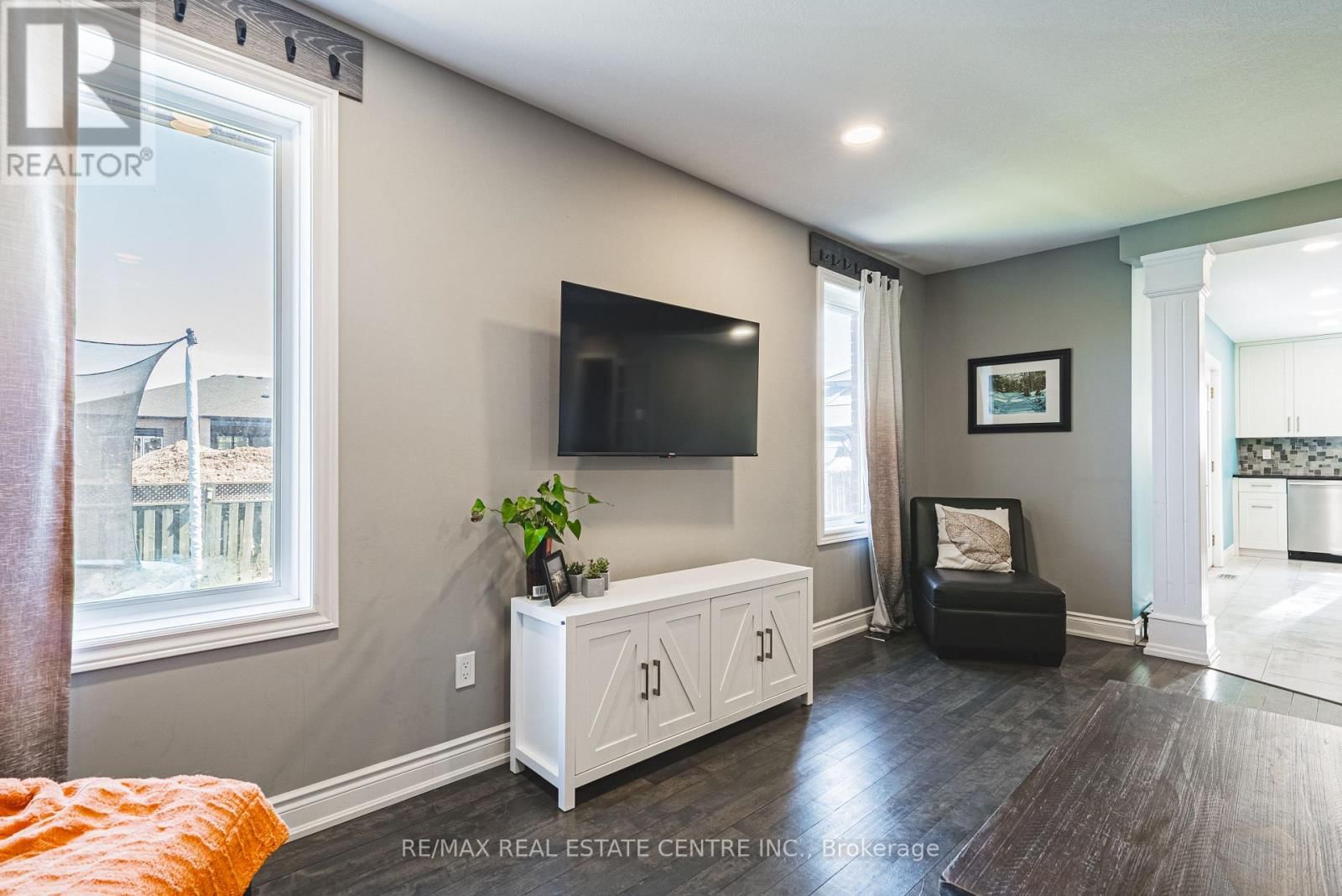 19 LIUNA COURT Image 14