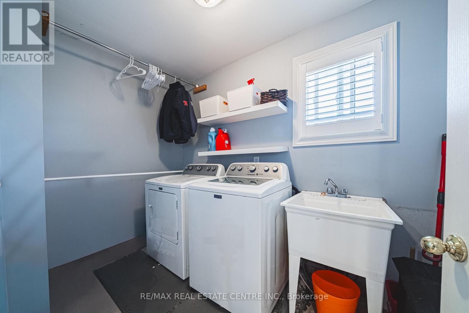 19 LIUNA COURT Image 24