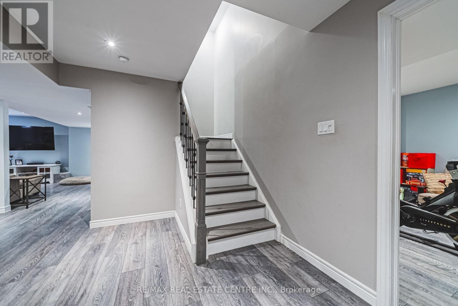 19 LIUNA COURT Image 29