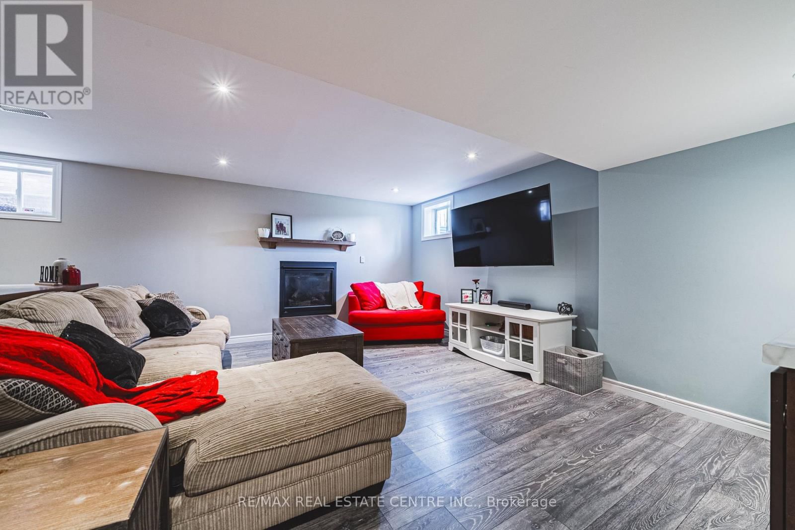 19 LIUNA COURT Image 33