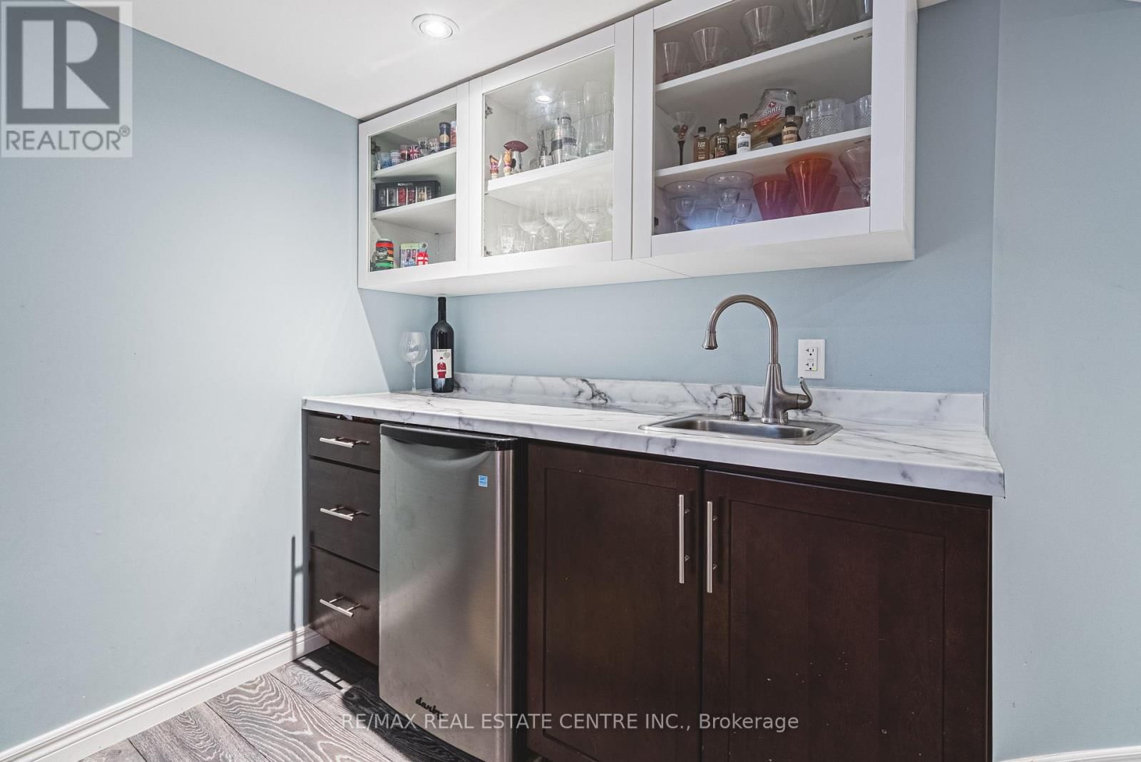 19 LIUNA COURT Image 35