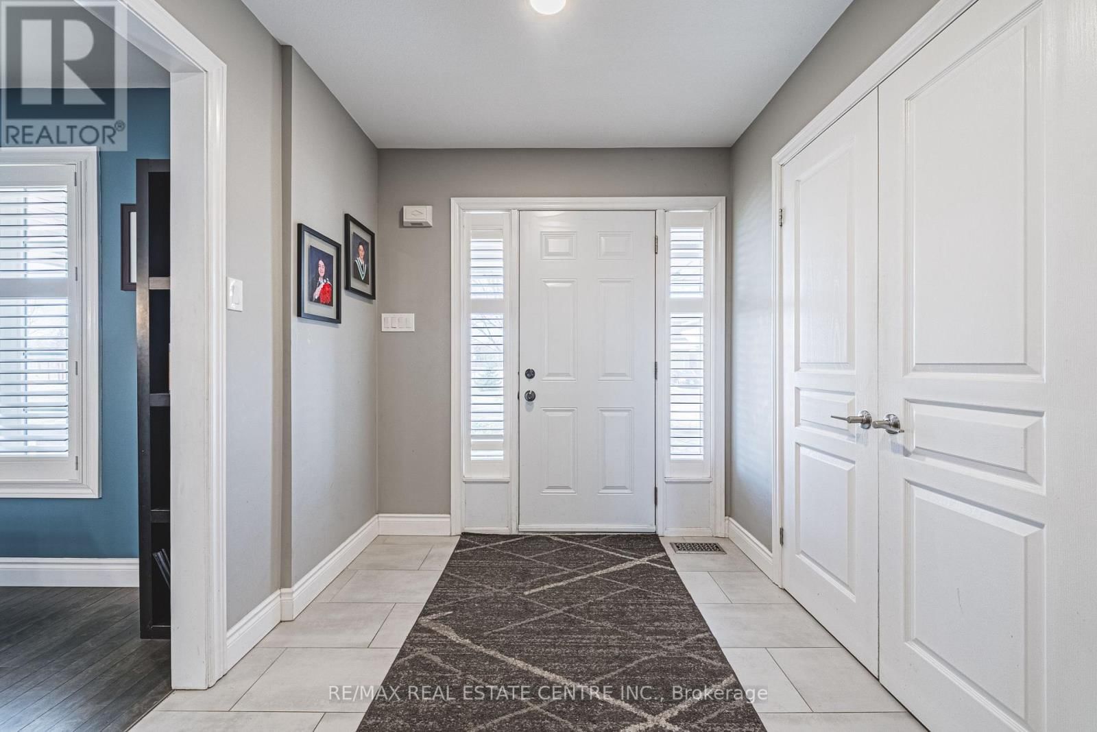 19 LIUNA COURT Image 4