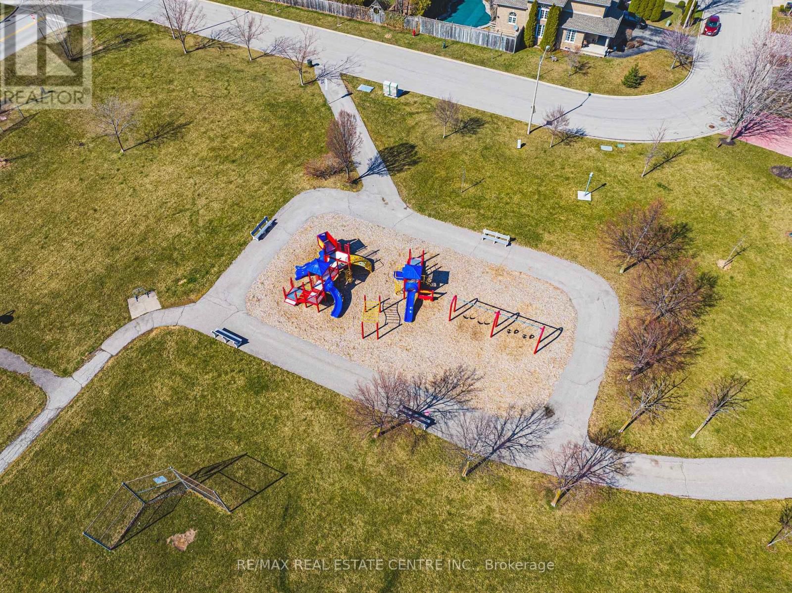 19 LIUNA COURT Image 41