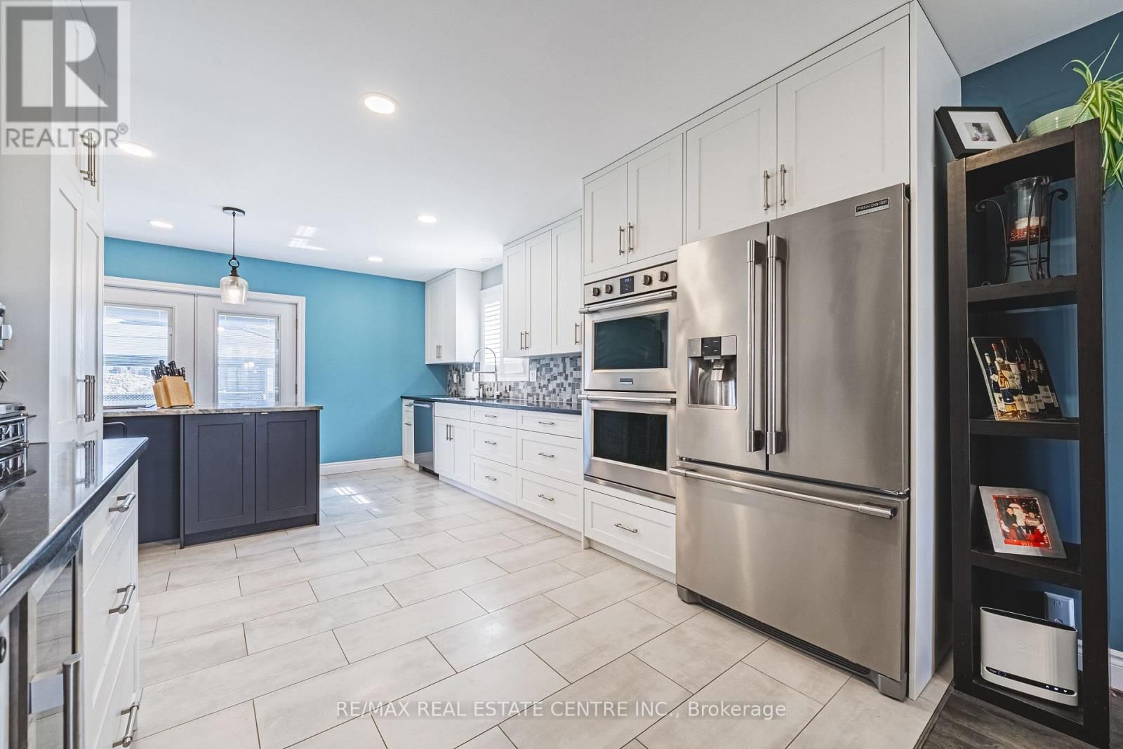 19 LIUNA COURT Image 8