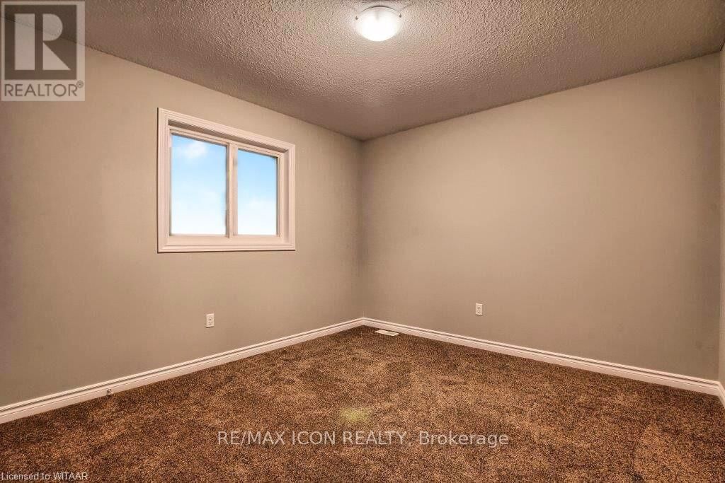 1360 CAEN AVENUE Image 16