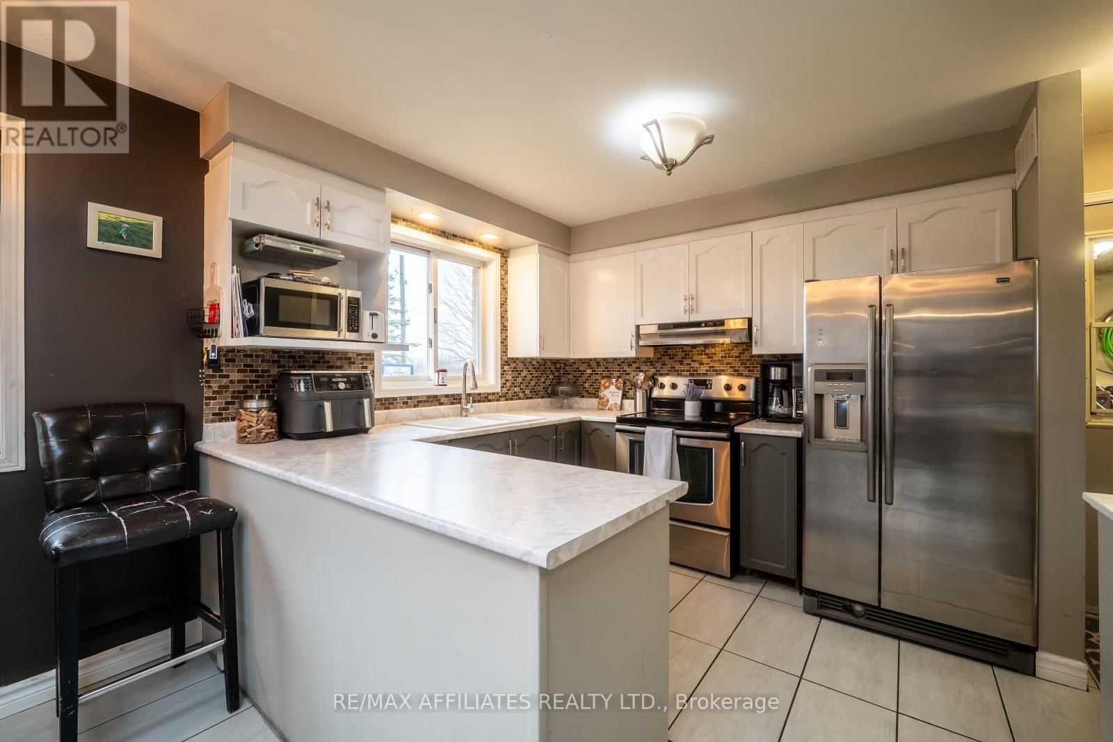 885 TOWNLINE ROAD Image 18