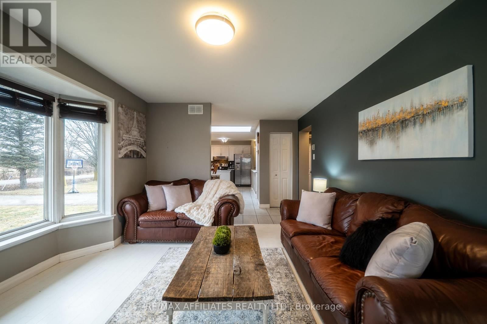 885 TOWNLINE ROAD Image 26