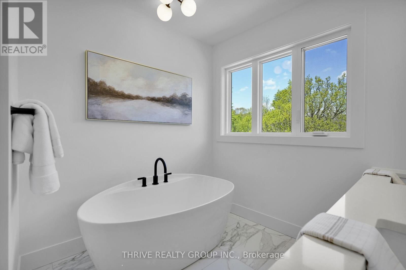 64 - 101 MEADOWLILY ROAD SOUTH Image 38