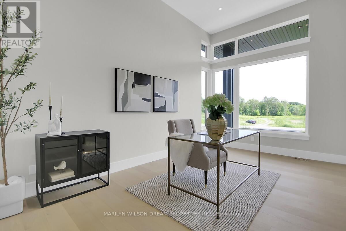 1070 GREEN JACKET CRESCENT Image 18