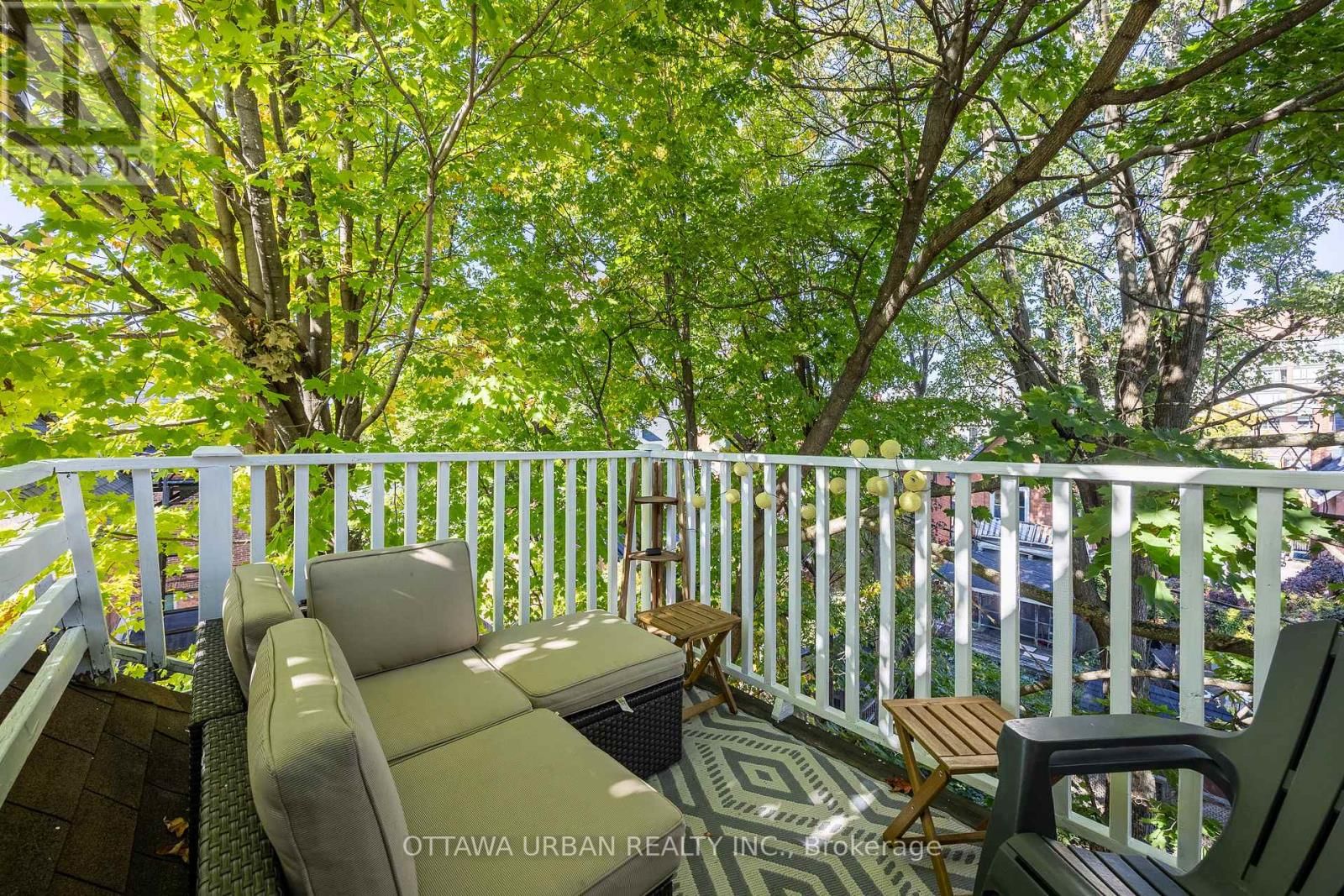 101 STRATHCONA AVENUE Image 39