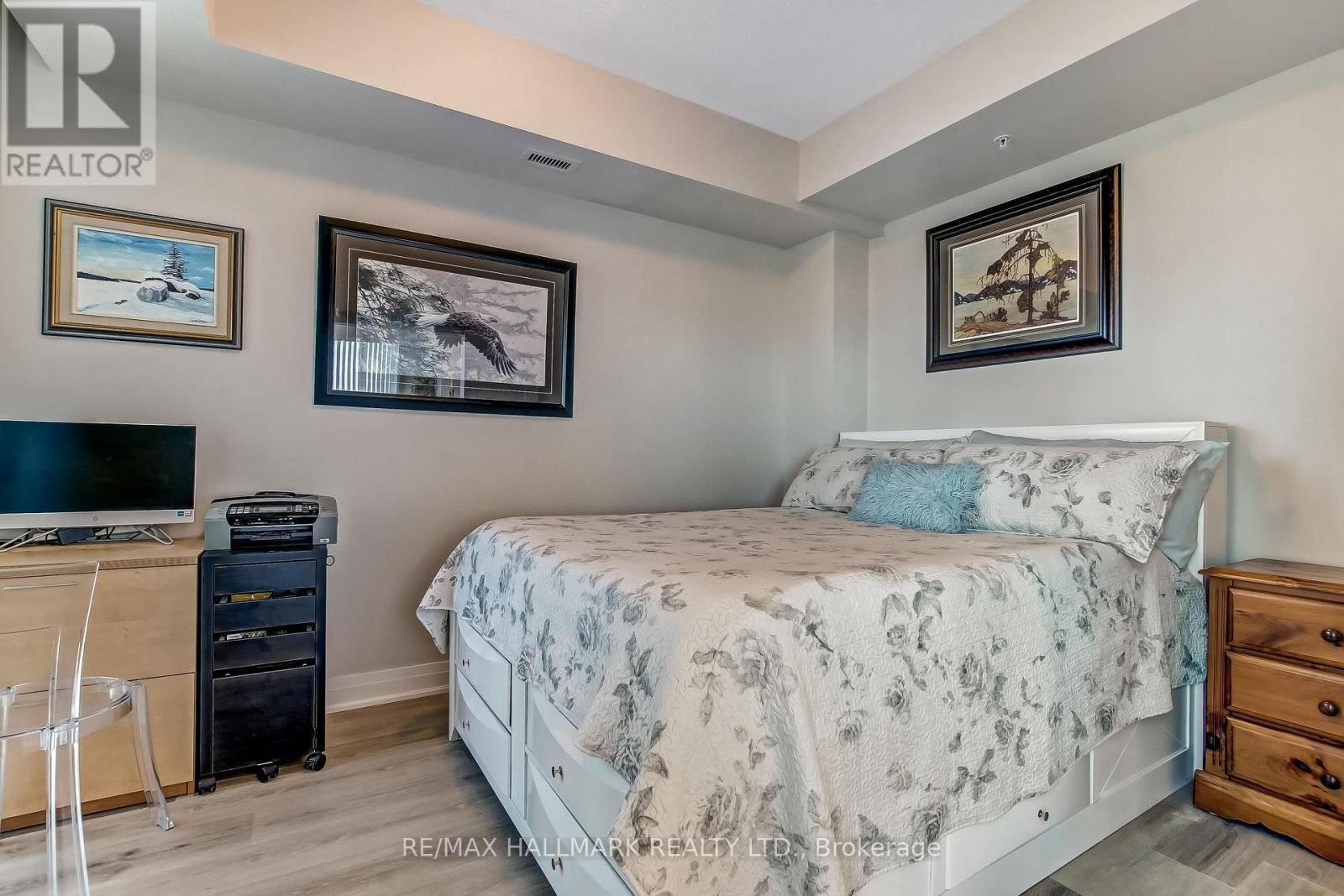 807 - 16 CONCORD PLACE Image 20