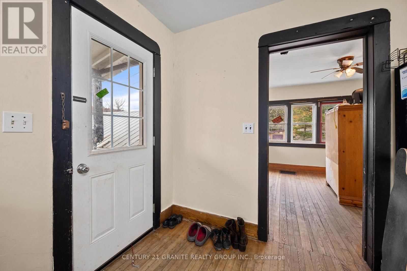 185 HASTINGS STREET NORTH Image 13