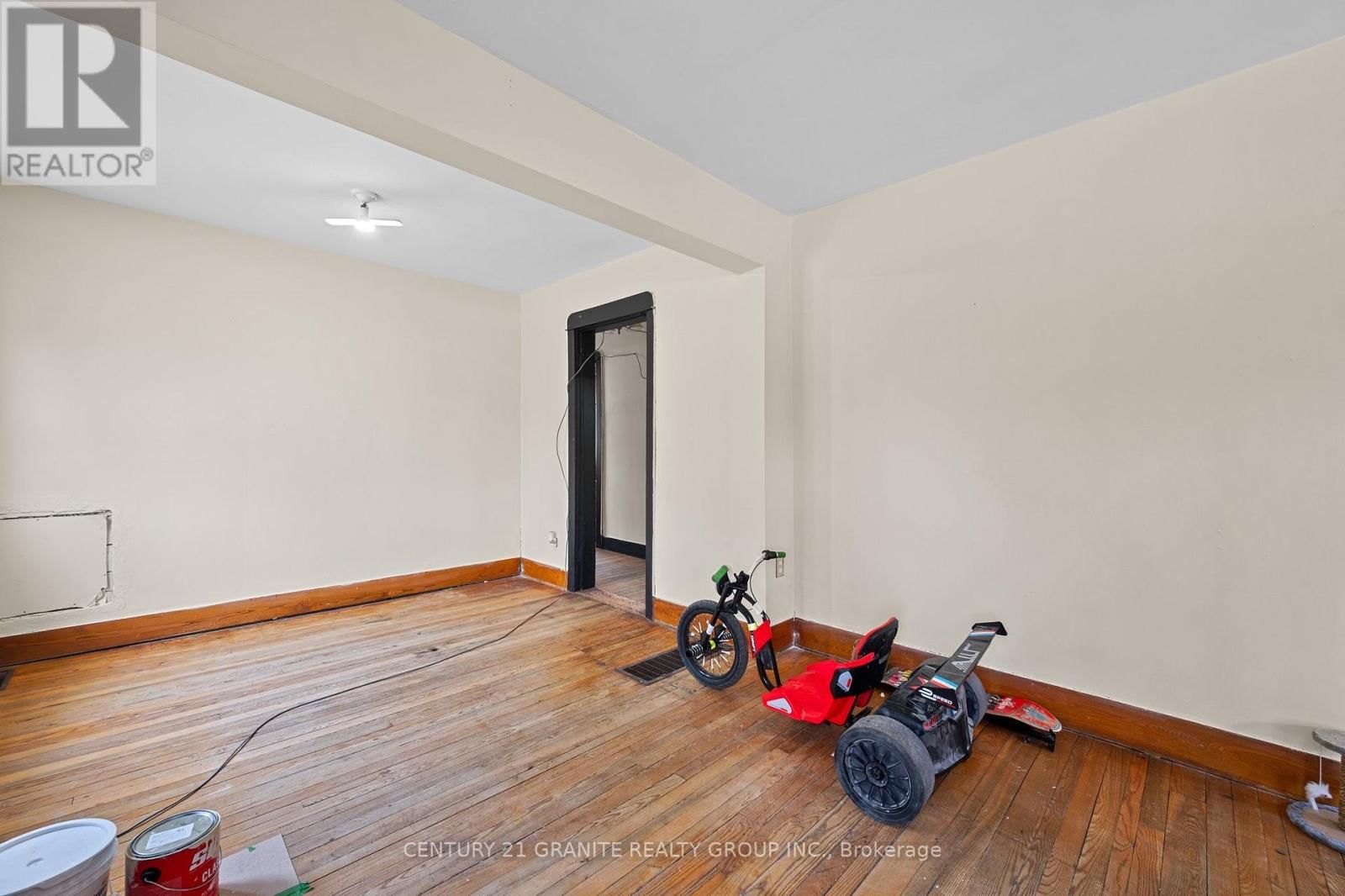 185 HASTINGS STREET NORTH Image 9