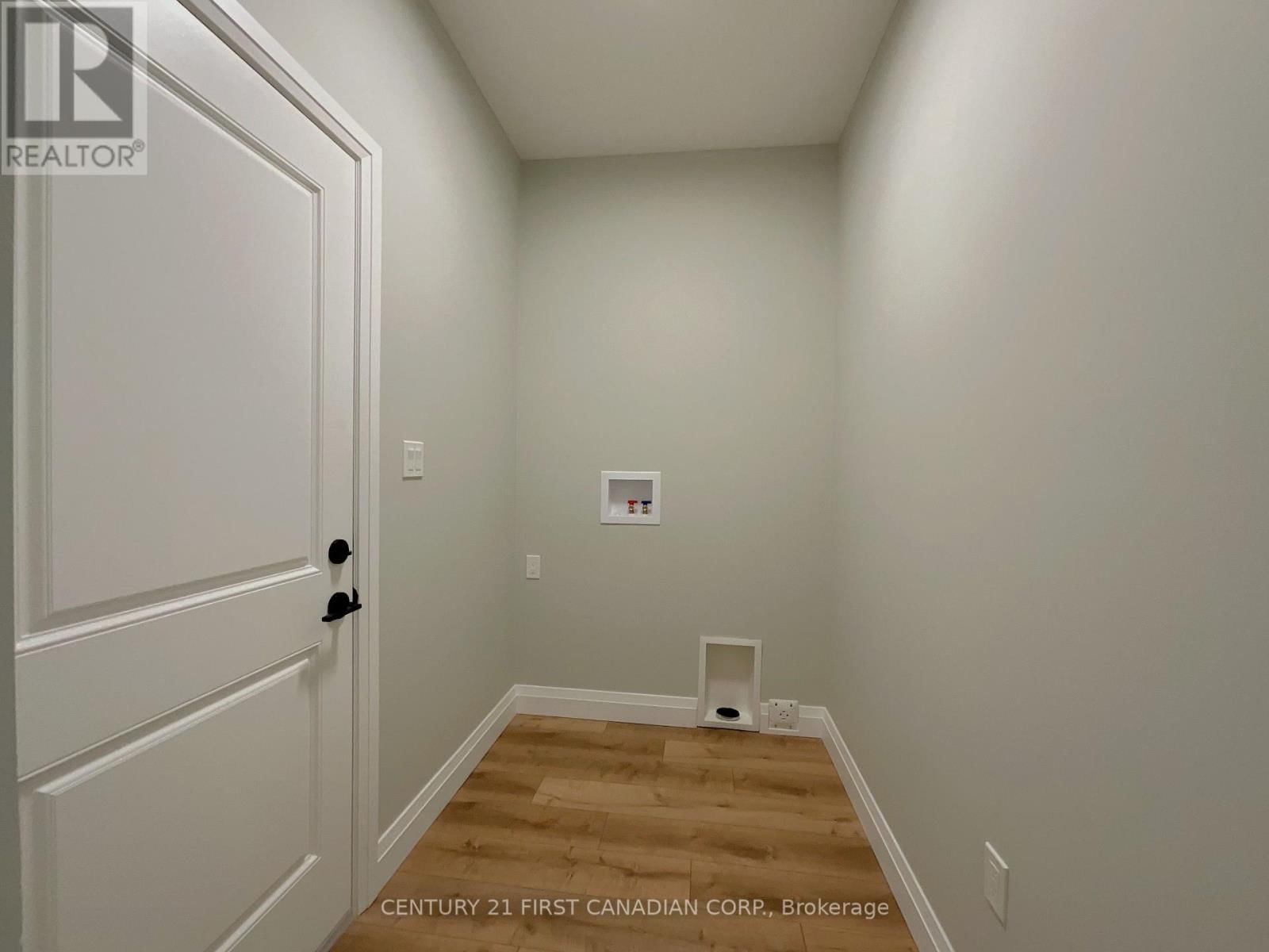 56 POSTMA CRESCENT Image 10