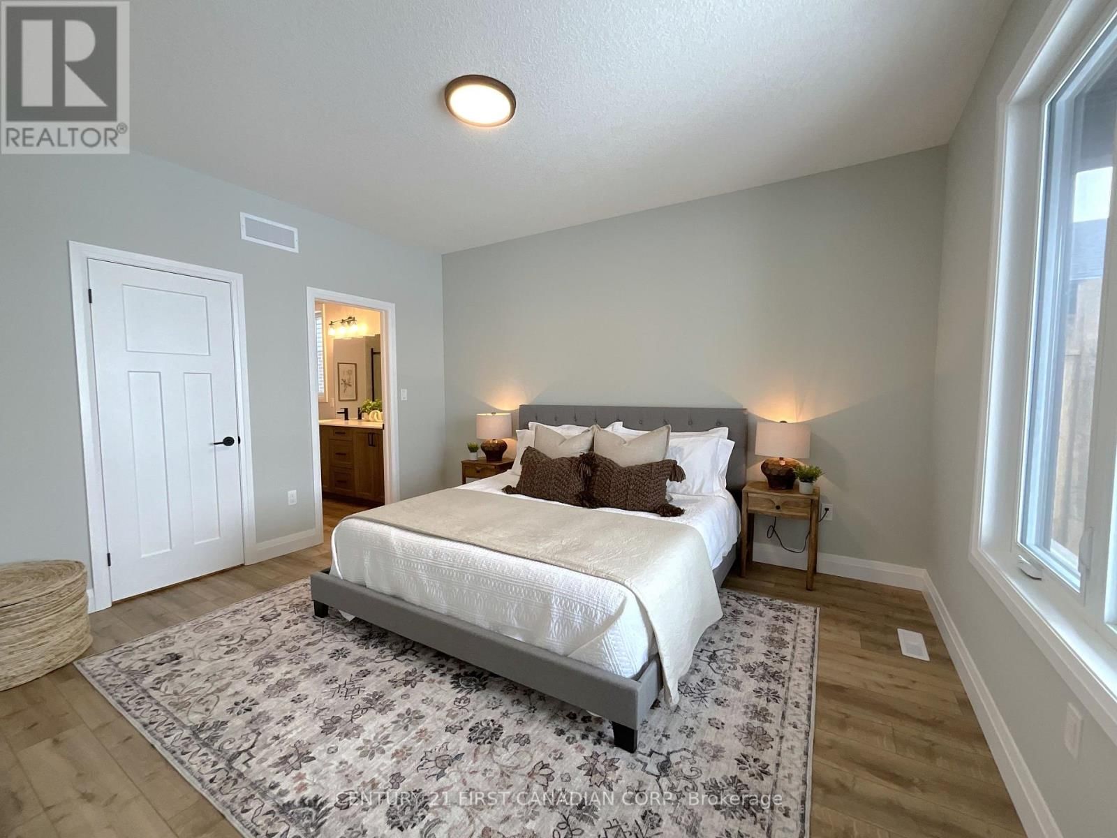 56 POSTMA CRESCENT Image 21