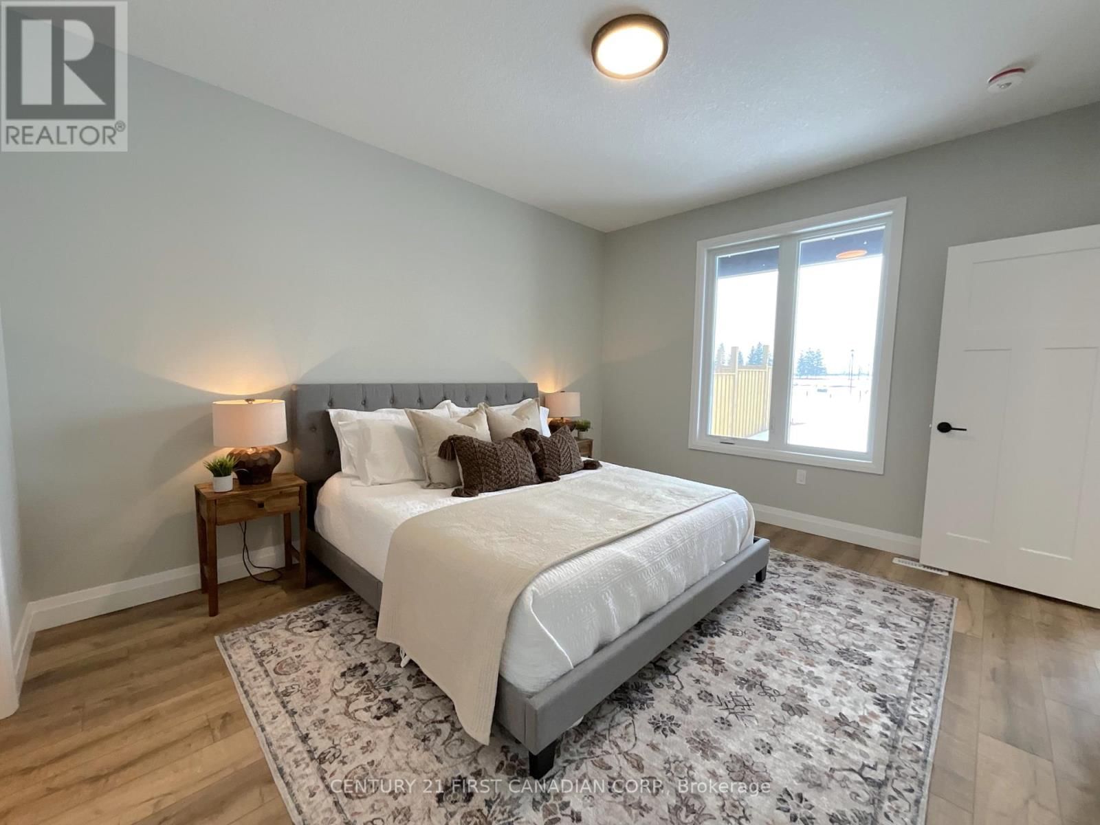 56 POSTMA CRESCENT Image 23