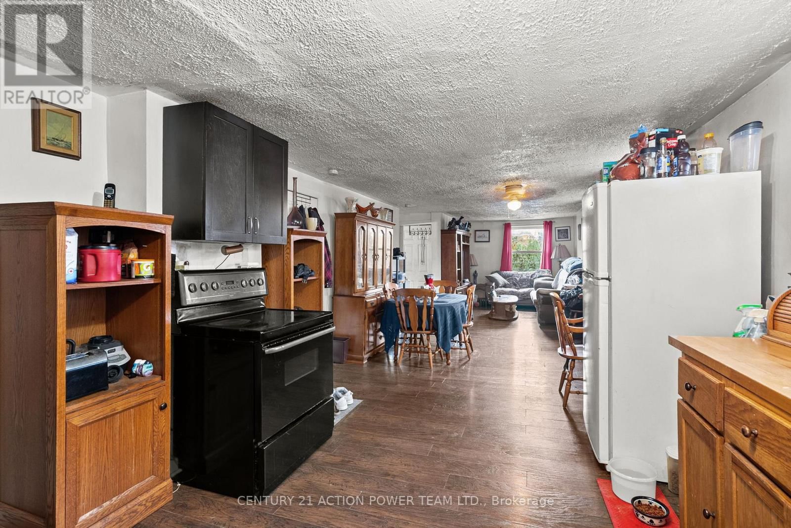 331 SEVENTH STREET EAST Image 8