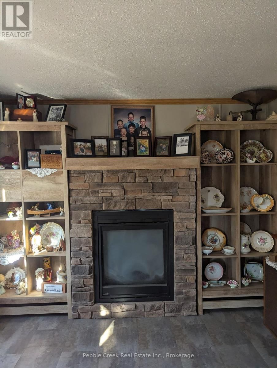 E8 - 77794 ORCHARD LINE Image 10