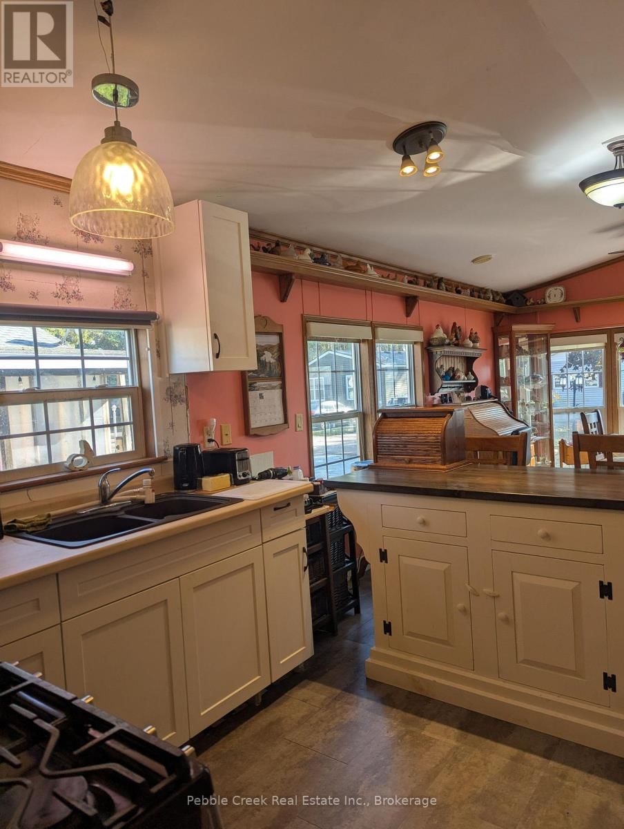 E8 - 77794 ORCHARD LINE Image 5