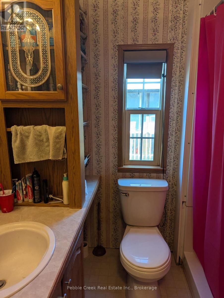 E8 - 77794 ORCHARD LINE Image 7