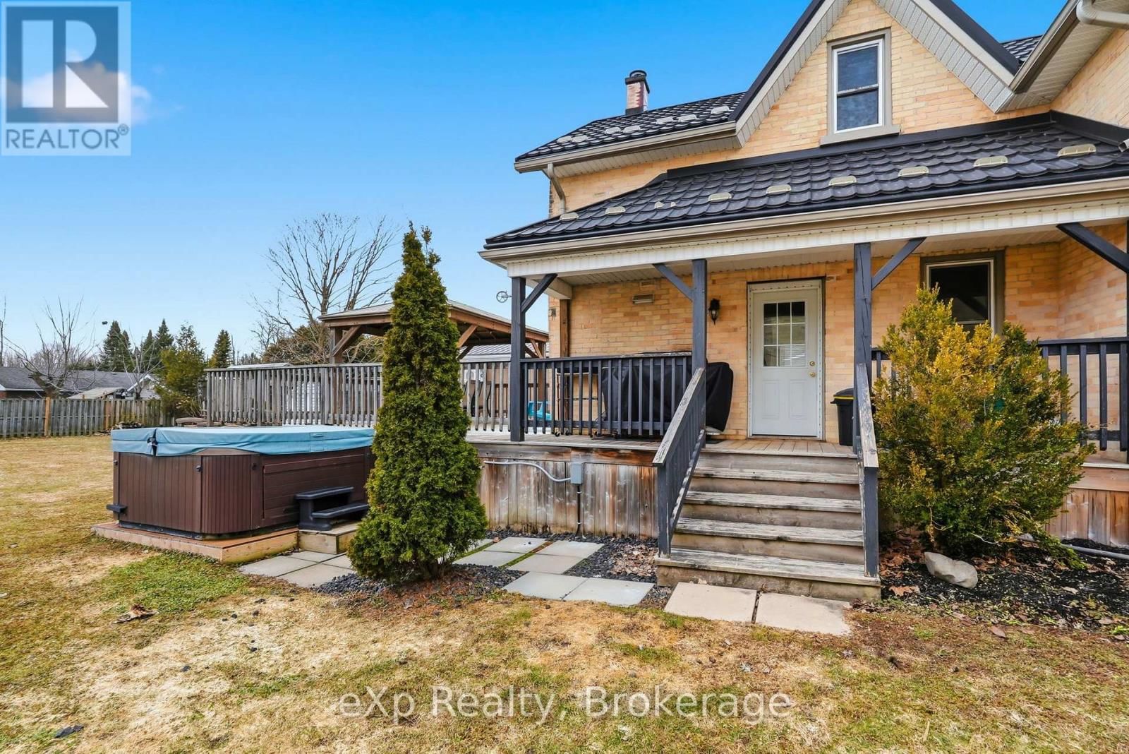 65 ELORA STREET NORTH Image 35