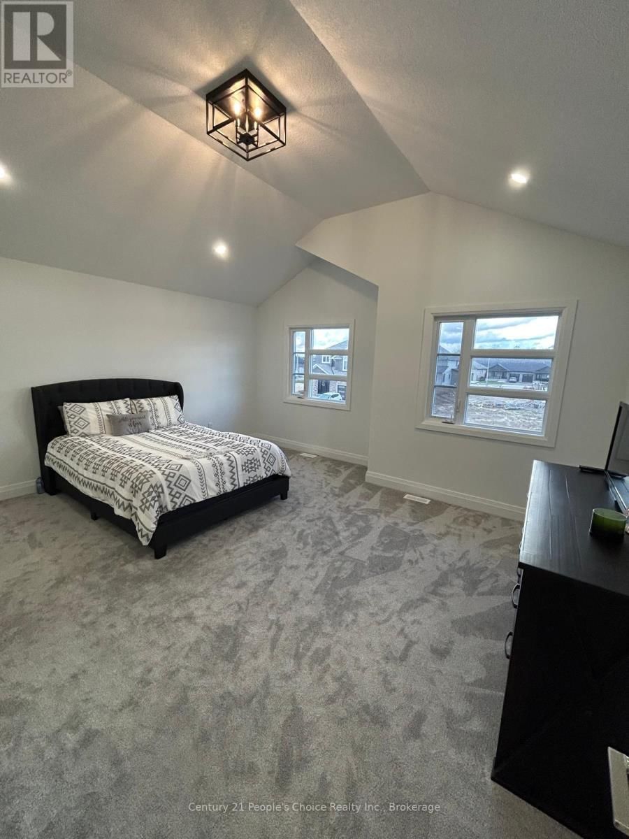 43 WEYMOUTH STREET Image 25