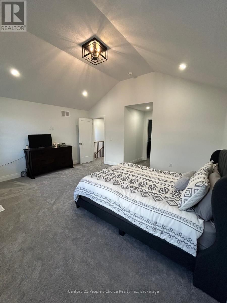 43 WEYMOUTH STREET Image 26