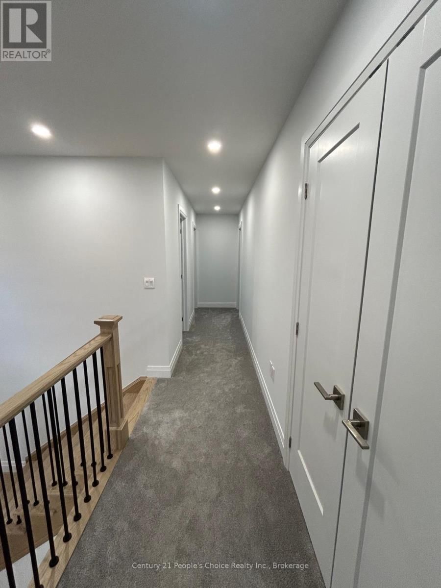 43 WEYMOUTH STREET Image 30