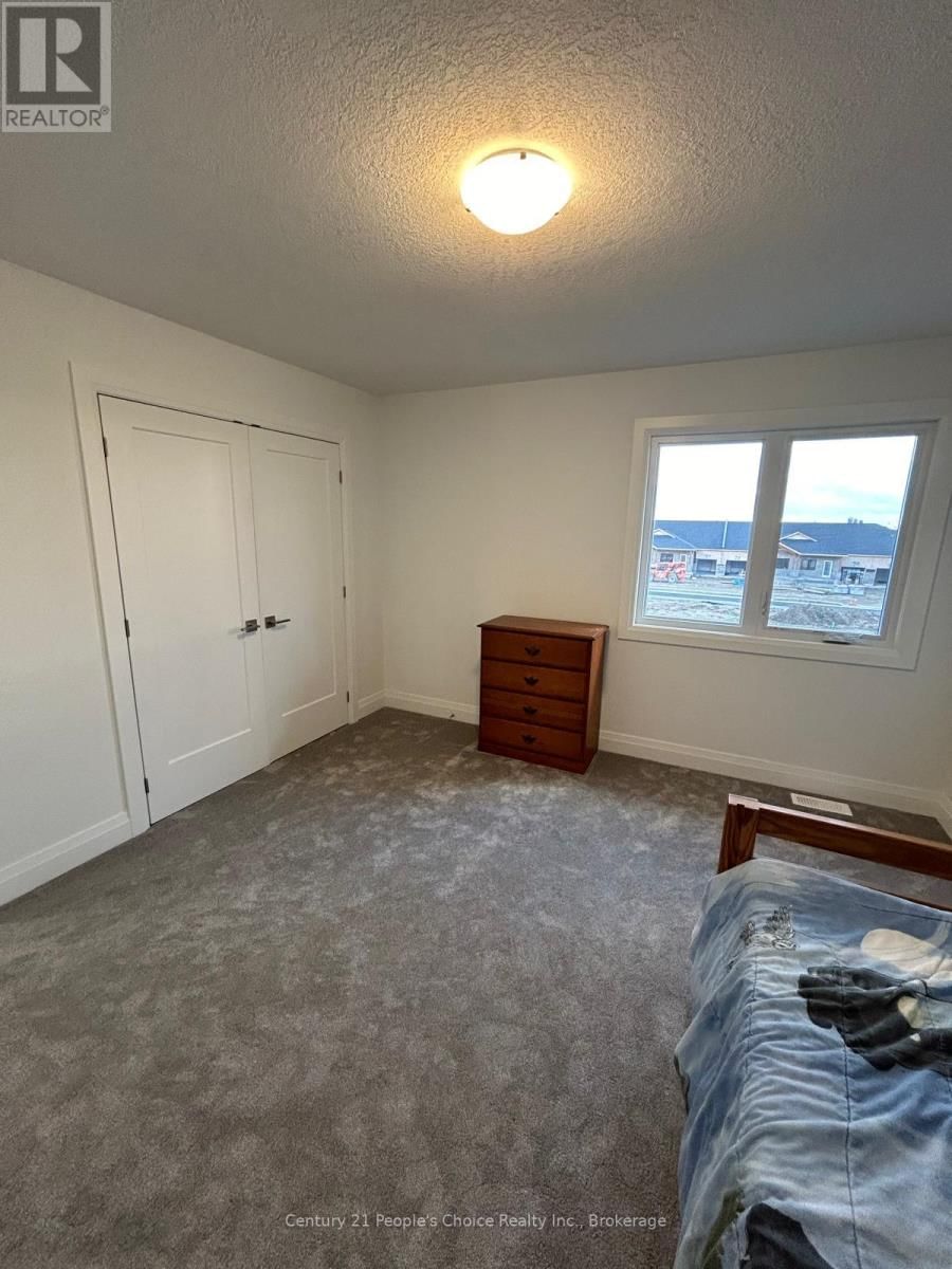 43 WEYMOUTH STREET Image 34