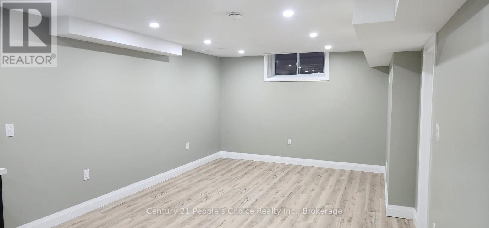 43 WEYMOUTH STREET Image 42